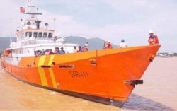 Công tác cứu hộ Tàu cá NA-98866-TS bị hỏng máy thả trôi trên biển và thuyền viên bị thương do tai nạn lao động
