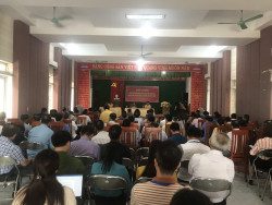 Lãnh đạo Chi cục Thủy sản Nghệ An tham dự cùng đại biểu Quốc hội tiếp xúc cư tri  ở Thị xã Cửa Lò, Nghệ An