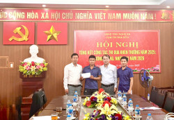 Hỗ trợ nhân đạo nghề cá cho ngư dân Nghệ An gặp tai nạn rủi ro