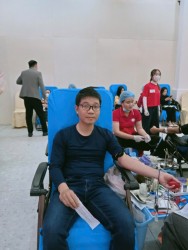 Chi Đoàn Chi cục Thủy sản và Kiểm ngư tham gia ngày hội hiến máu  Chủ nhật đỏ lần thứ XVIII