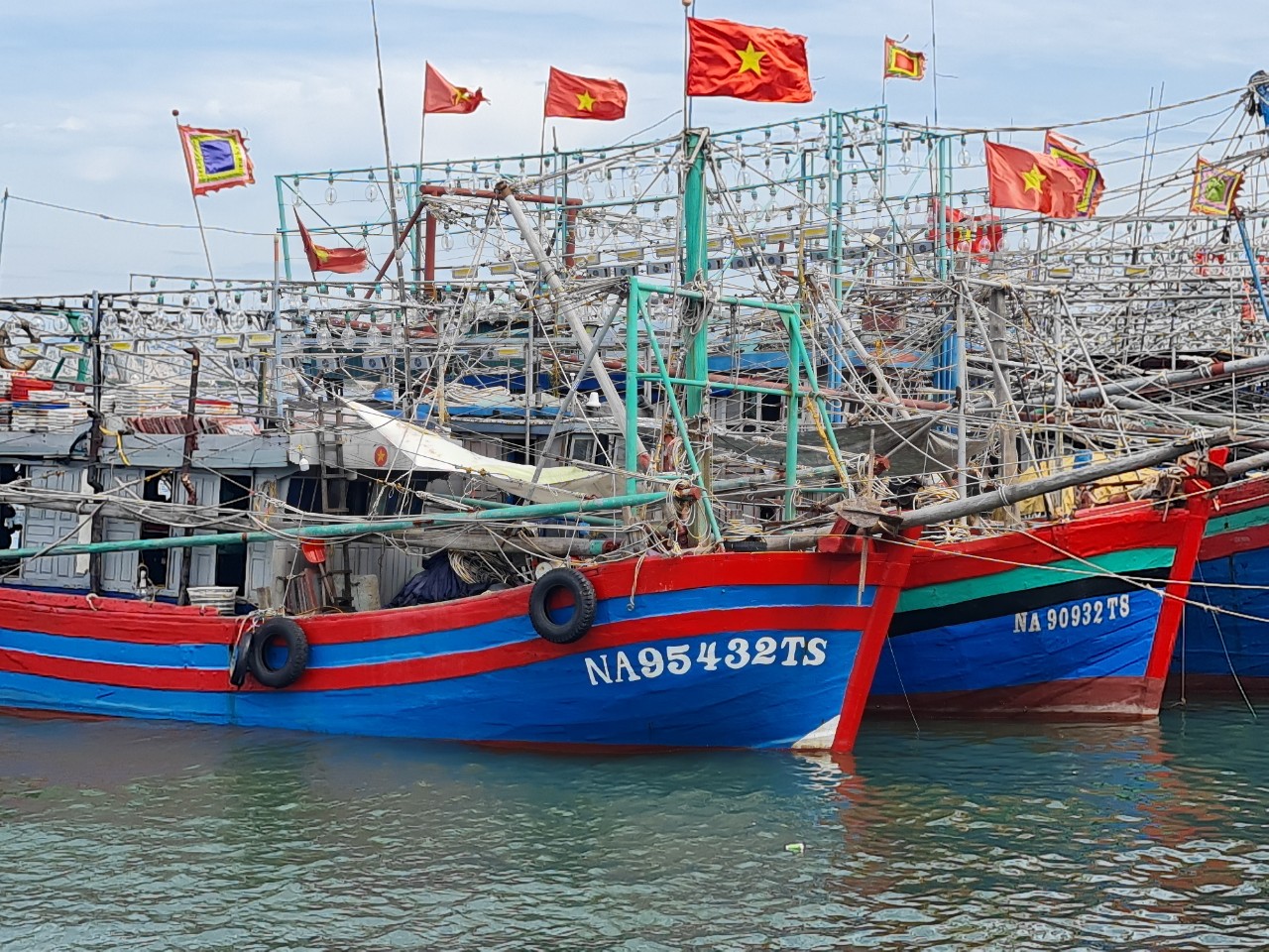 Tăng cường công tác quản lý đăng kiểm tàu cá Nghệ An