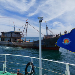 Đoàn kiểm tra liên ngành tuyên truyền và xử lý 03 chủ tàu cá vi phạm về khai thác thủy sản trên vùng biển ven bờ, vùng lộng tỉnh Nghệ An