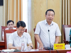 Bộ Nông nghiệp và Môi trường làm việc với UBND tỉnh về chống khai thác IUU